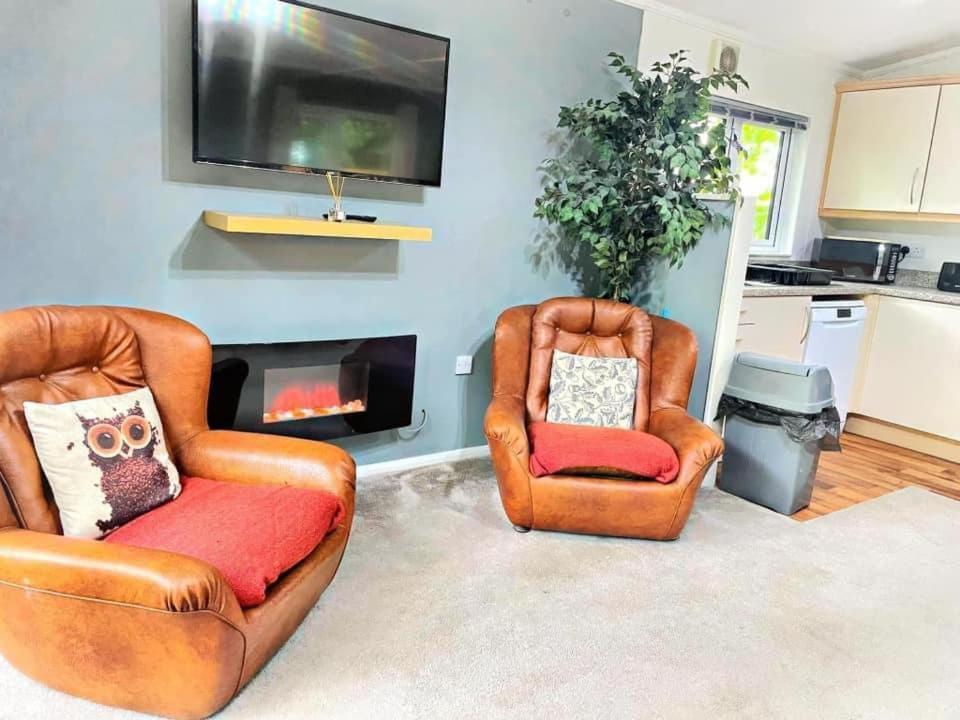 Woodland View -Hot Tub-Tenby-Carmarthen-St Clears Exterior foto